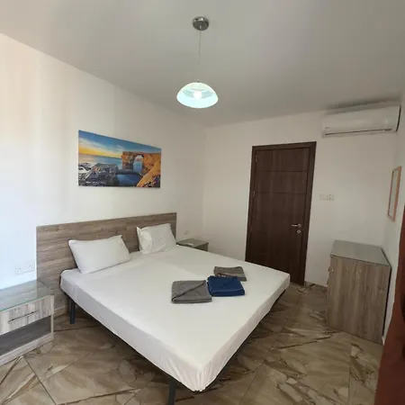 Апартаменты 3-bedroom In M5 Мсида