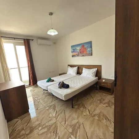 3-bedroom In M5 Appartement